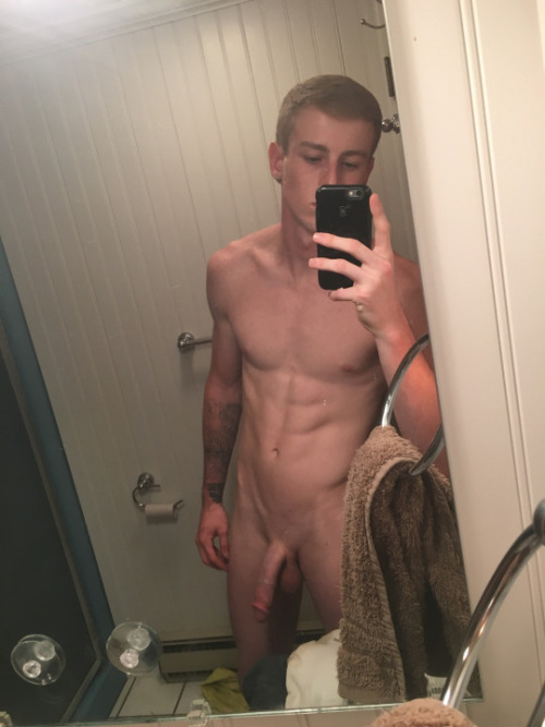 Porn photo straightbaitedguys:  This guy is so hot,