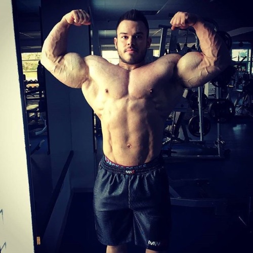drwannabe:  Chera Marius