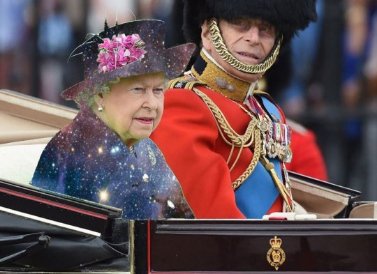 The Queen Wore a ‘Green Screen’ Outfit and the Internet Went to Town