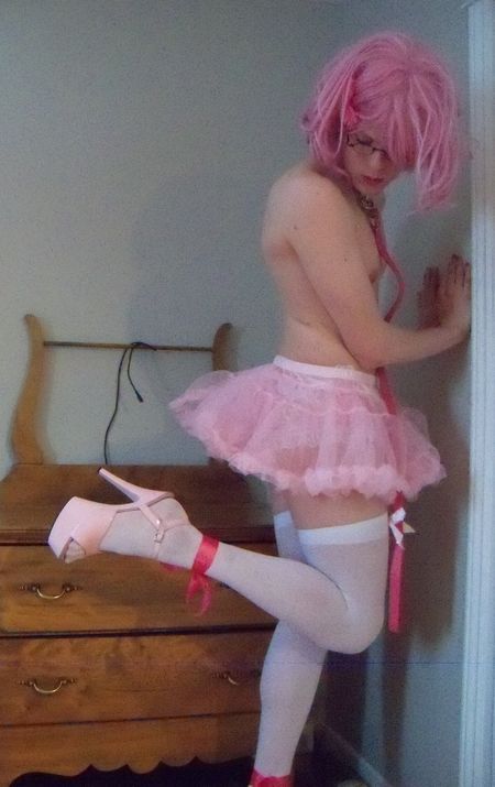 audreybabe4u:  femboyfever:  Abigail Sissy  jelly 