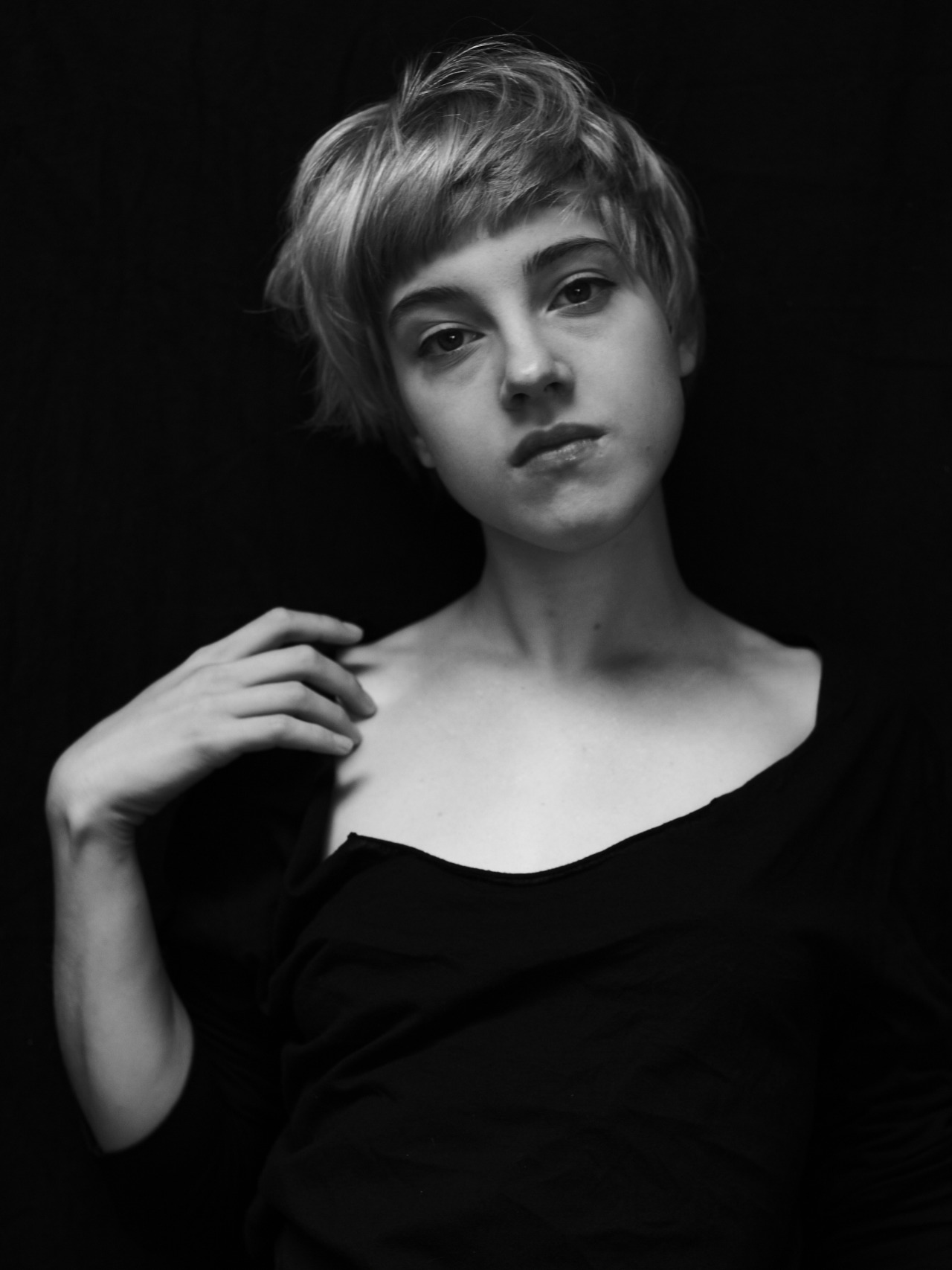 vincentlittlehat:  Vincent Littlehat photographed by Lee HulgiAmsterdam 