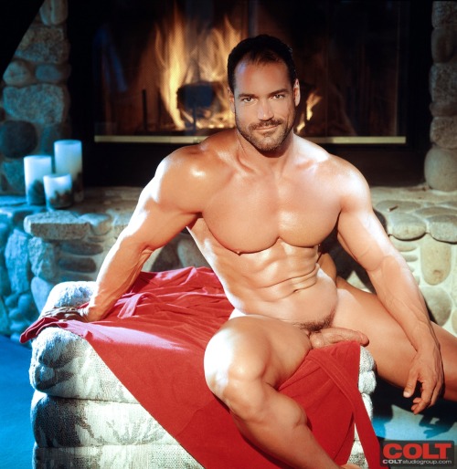 malemasculinity:  Carl Hardwick2