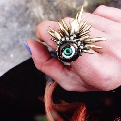 driveshesaid:  This ring is just insane @_ktferriscreations