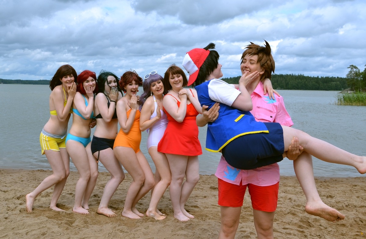 retacosplay:  “Is he going to steal our man?! …nevermind, I ship it!” Ash,