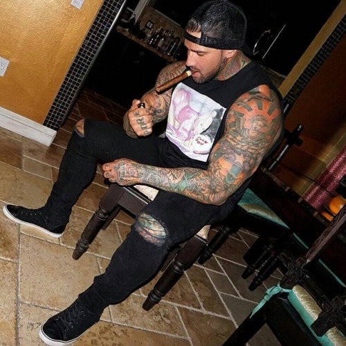theoriginalsmokepunk: Spark one up with SMOKEPUNK