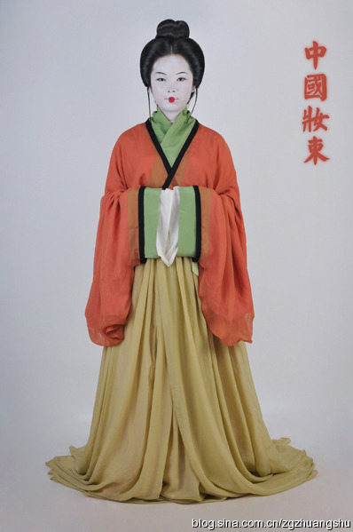 stalintortoise:  han-clothing:  stalintortoise:  han-clothing:  stalintortoise:  Chinese Hanfu. The 