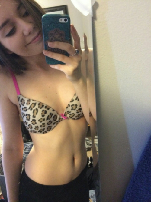 Sexy Amateur Teen Selfies