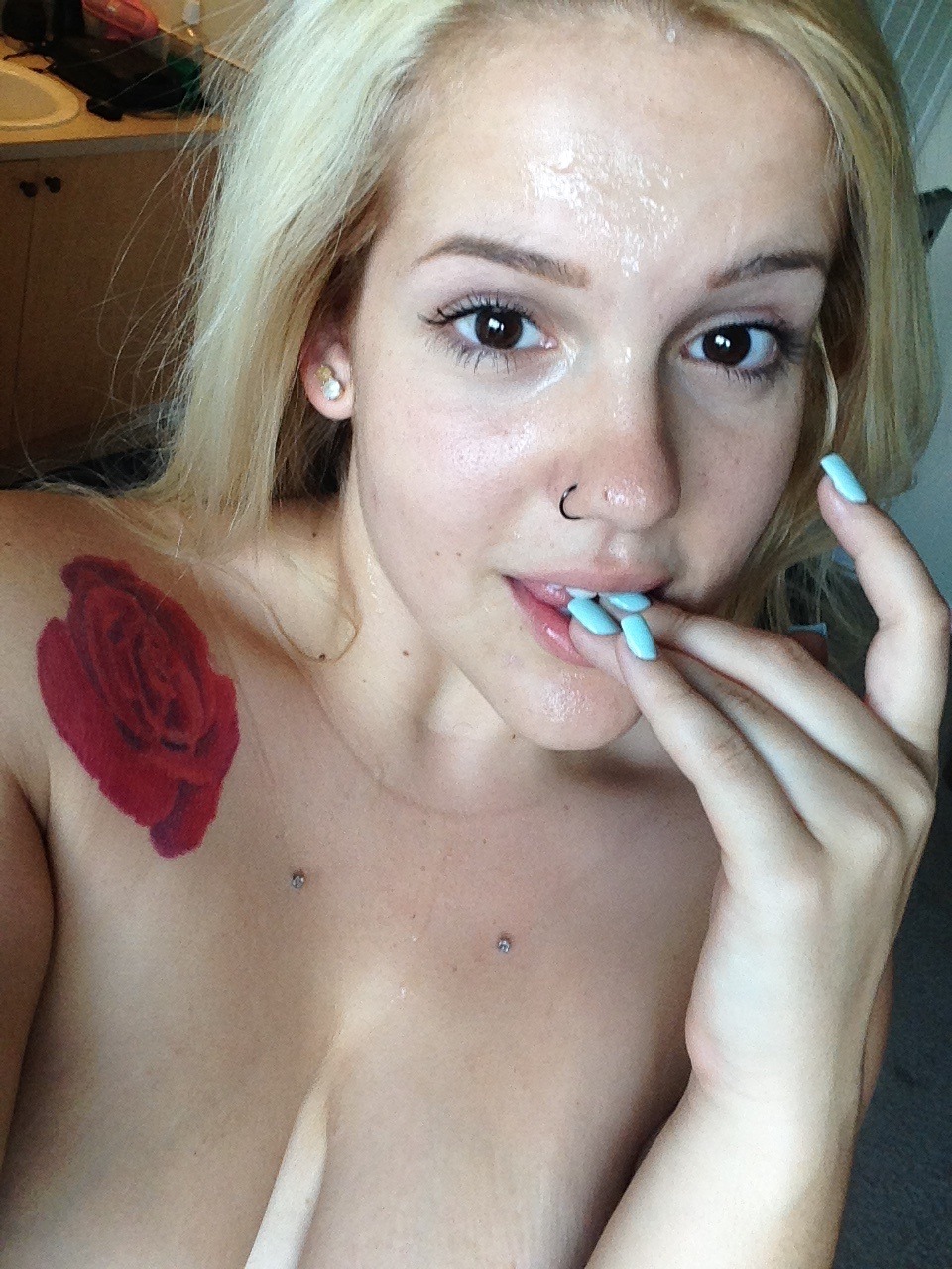 blondbarbie69:  Facials to start the day! 