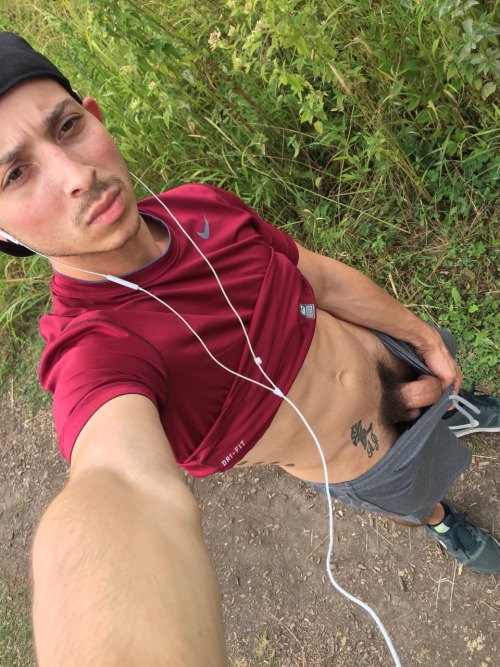 rawbadboi:  Morning run=selfieshoot