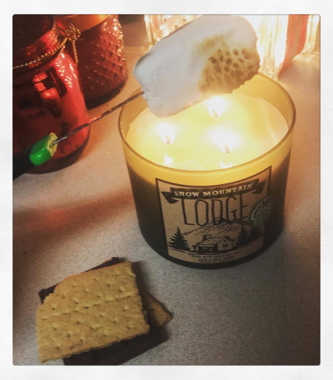 Yeah. I got judged pretty hard for this one but…the craving was strong and it was successful and DELICIOUS #nailedit #smores #smoreplease #dontjudge #delicious
