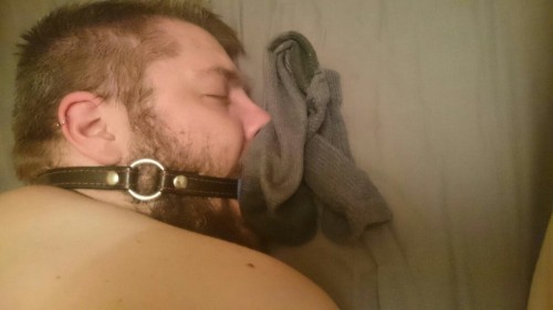 allthingsthatarehot:The bf (bobbypig) gagged me, tied my wrists and ankles together, stuffed his sweaty socks under my nose and fucked me hard until I came.