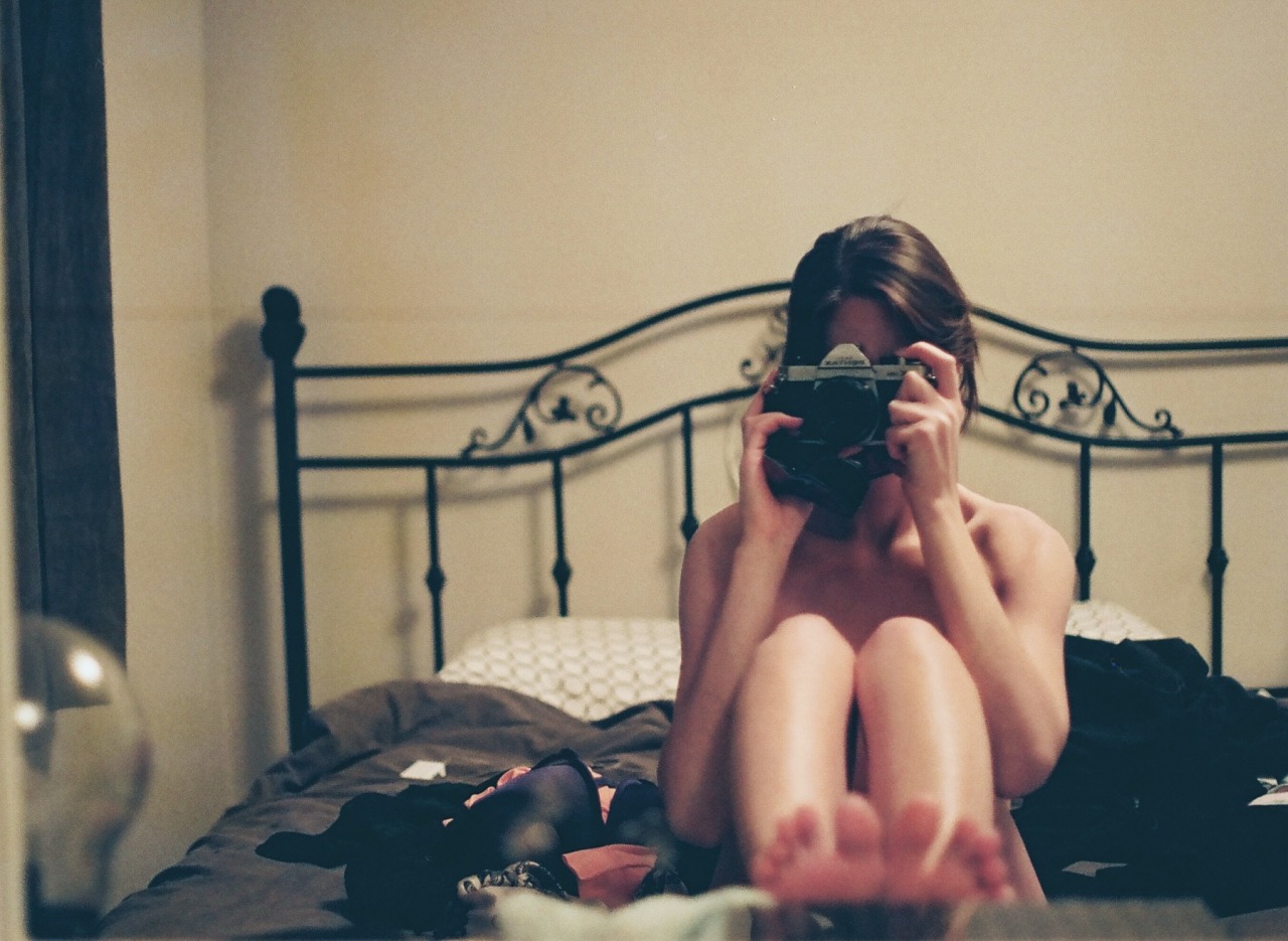 afewofourfavoritefetishes:  Peach (and on Flickr) by M. Cooper (prairienowhere)