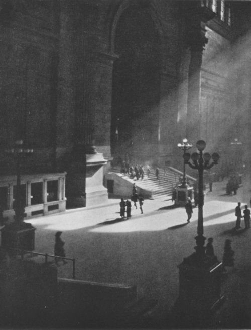 luzfosca:Dr. D. J. RuzickaPennsylvania Station, 1920sThanks to undr