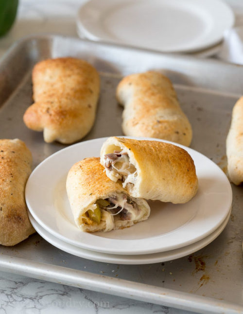 foodffs:  Philly Cheese Steak Pizza SticksFollow for recipesIs this how you roll?