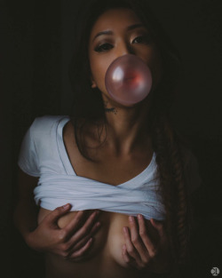 flavorsofasia:  IG: nhutella_ Credit: Jon Jovellanos   hot diddly damn she fine