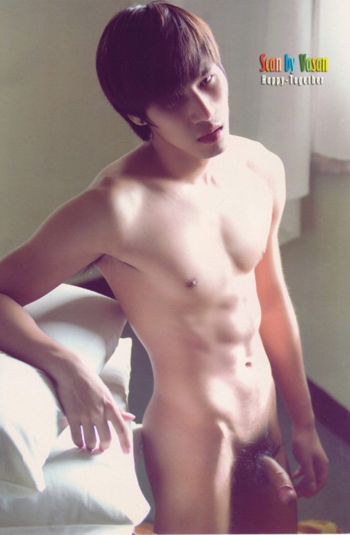 singa61:  Only Asianshttp://singa61.tumblr.com/ 