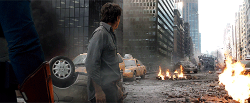 peggyscarter: COUNTDOWN TO INFINITY WAR | 3 days › Favorite Scene of All Time: Bruce’s secret