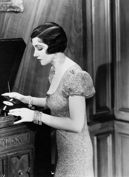 summers-in-hollywood:Claudette Colbert in Misleading Lady, 1932