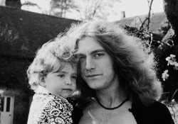 babeimgonnaleaveu: Robert Plant and his daughter,