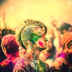 ponysalvaje019:  Holi. &lt;3 en We Heart It. http://weheartit.com/entry/69786485/via/JoshLikinson 