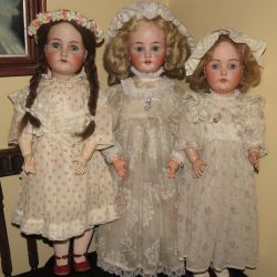 doll-coven:Antique Dolls