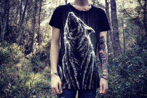 pur3hate: inkedwolves:  HEY SHATFORD THIS LOOKS LIKE YOUR SHIRT  IT’S NOT LOL BUT CLOSE ENOUGH GURL