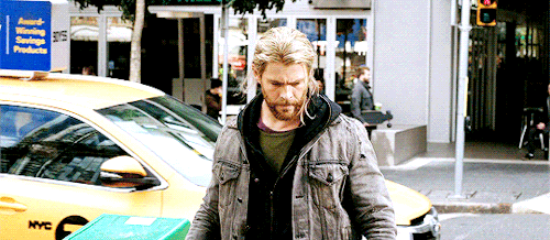 harley-quinn:#remember when thor thought loki had turned himself into a piece of paper