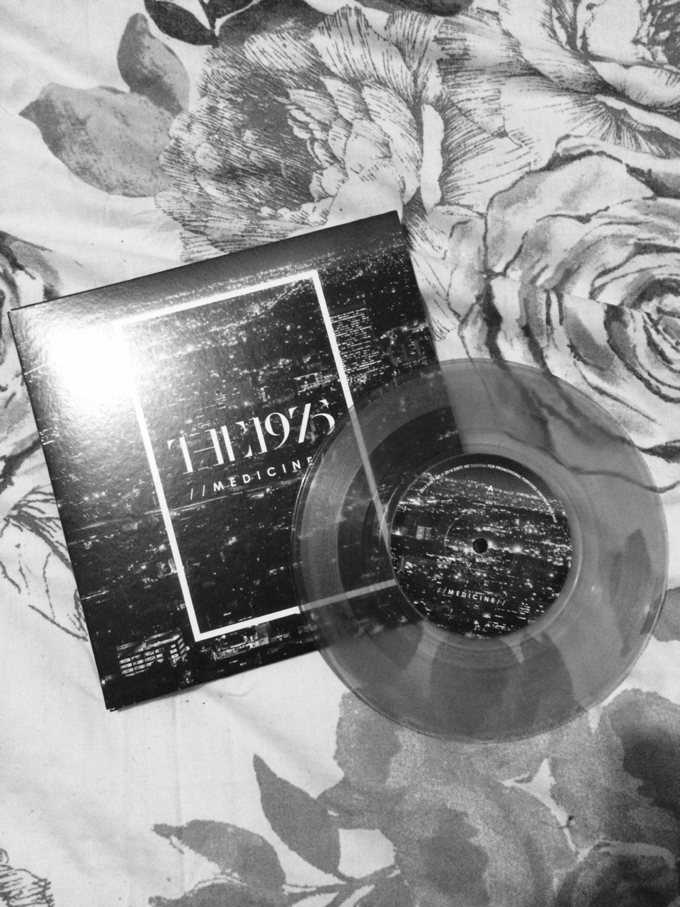 bruisesonour-bones:  // it finally came //