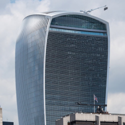 dezeen:  Walkie Talkie blamed for powerful downdraught on London streets » 