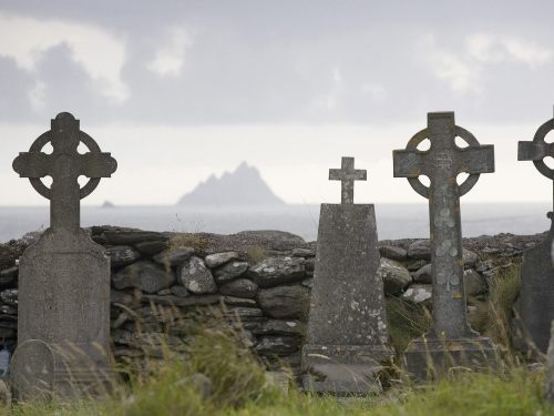 legendary-scholar:Cemetery View to Skellig Michael, St. Finian’s Bay, Ring of Kerry, Ireland.