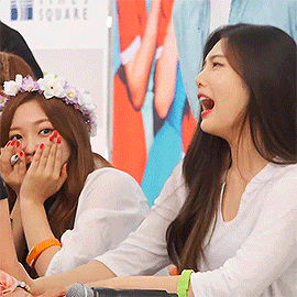 sekaisgf:happy queen ft. a smoll flower princess