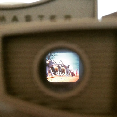 Break time: looking through my vintage toy ~ “Mowgli joined the Elephants” #viewmaster #oldschool (at Childhood)