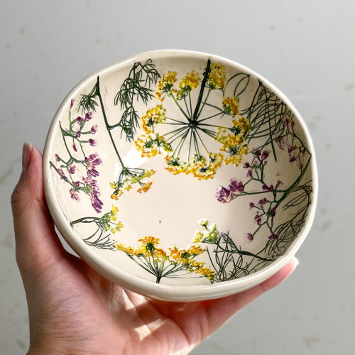 Painted Imprints of Delicate Botanical Assemblages Embellish Ceramic Dinnerware