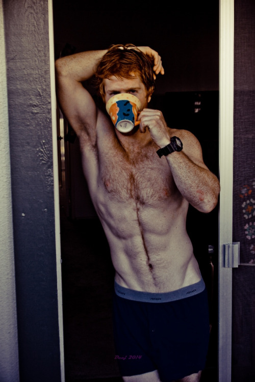 jacksnewdick:  Morning coffee🍌  