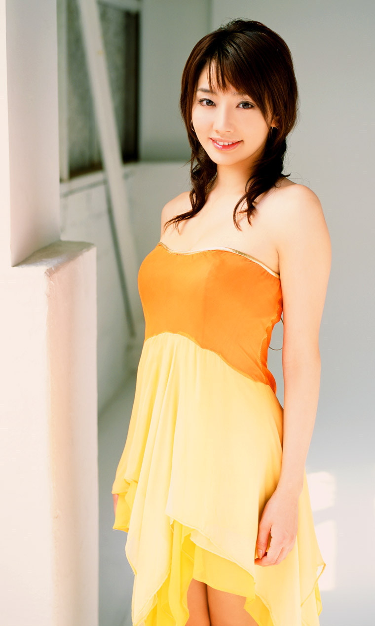 asiadreaming:    kaori manabe | 眞鍋かをり  