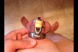 chastityknight:  1 inch cage