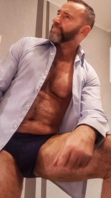 icloudme: NiceHe looks great stripped down to his underwear and with his shirt undone 