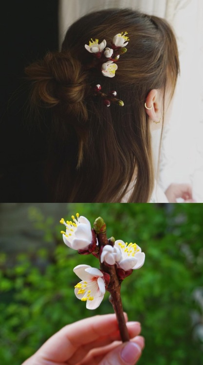 sosuperawesome:Hair Accessories / Pin SetsKili Midi on Etsy