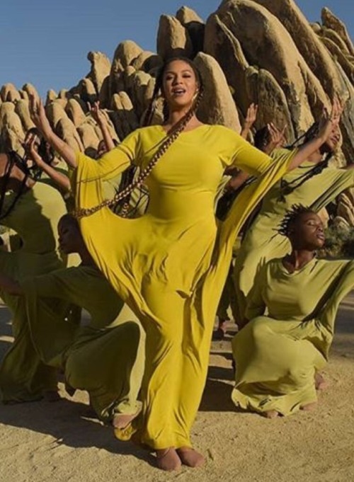 BEYONCÉ x SPIRIT SONG MUSIC Video -Soundtrack to The Lion King 2019Every Fashion Look in 1 minute: h