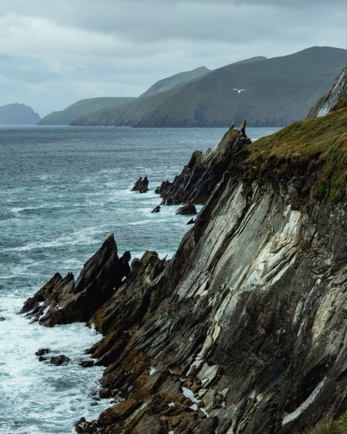 amazinglybeautifulphotography:The Dingle Peninsula, Ireland [OC] [3165x4279] - Author: CoachOHagan o