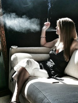 Beautiful Smoking Women