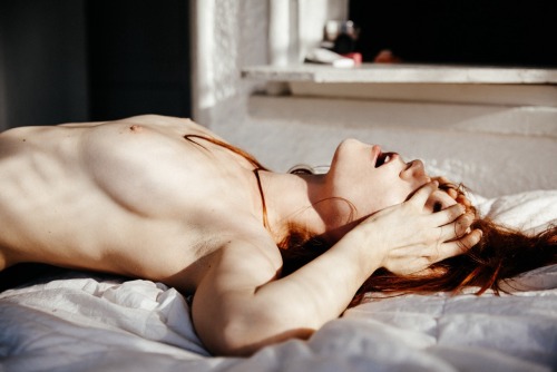 snadgy:  Starving faithful Brooke Eva by Rick Rose          