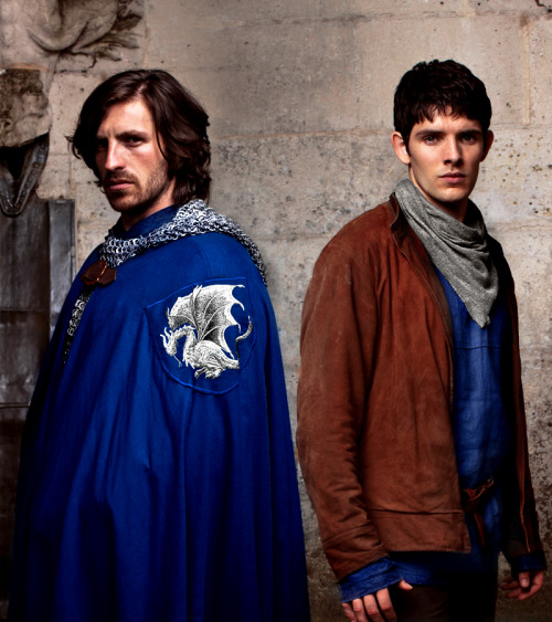 jadedginger:Merlin’s Knight AU: The Warlock of Camelot, and his Knight.