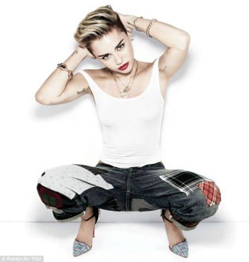 Miley Cyrus - Page 2 Tumblr_o4gmrlu0Nw1udb7ulo3_500