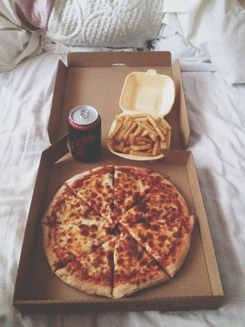 limonlukek9:  Şuradaki ~~~foodicted~~~ | via Tumblr: We Heart It