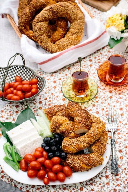 fotoblogturkey:Simit, Türk Kahvaltısı, Turkish breakfast