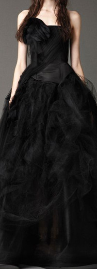 artschoolglasses:  Favourite Fashion: Vera Wang, Fall 2012 Bridal