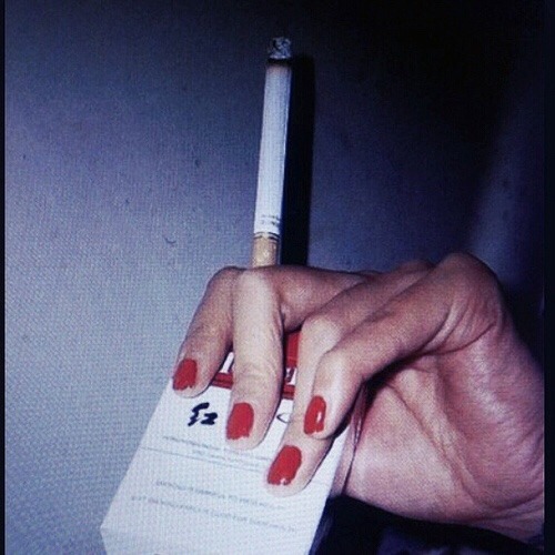 Cigarette Tumblr Theme