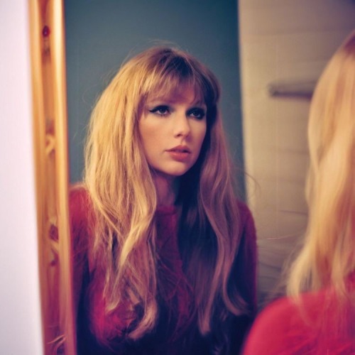 One Thing That Isnt Really Talked About Much Is The Midnights Photo Shoot. I Think You Have To Truly
