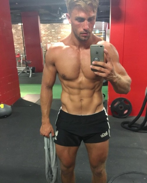 hotstudsdaily:  James Yates